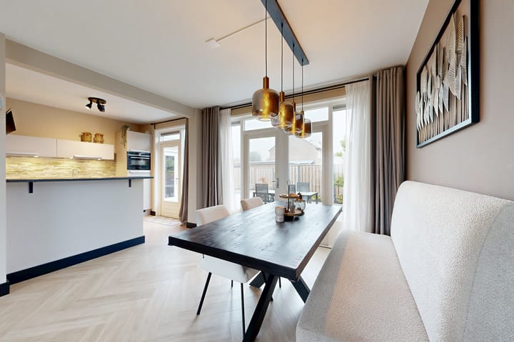 Photo 17 of Prinses Christinastraat 69