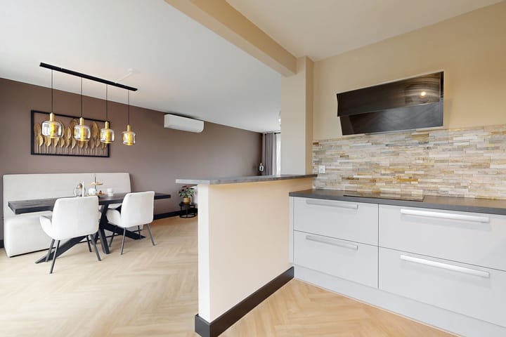 Photo 23 of Prinses Christinastraat 69