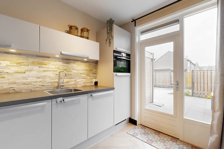 Photo 25 of Prinses Christinastraat 69