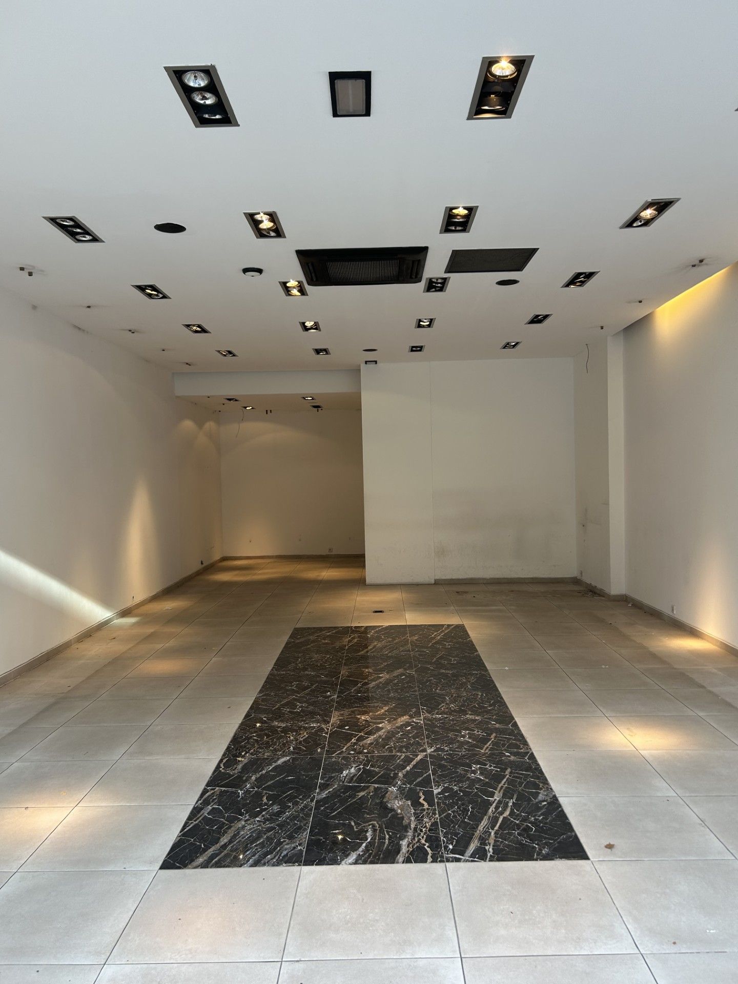 Bekijk foto 3 van Korte Lijnbaan 8