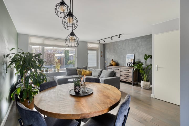 Photo 2 of Veilingstraat 112