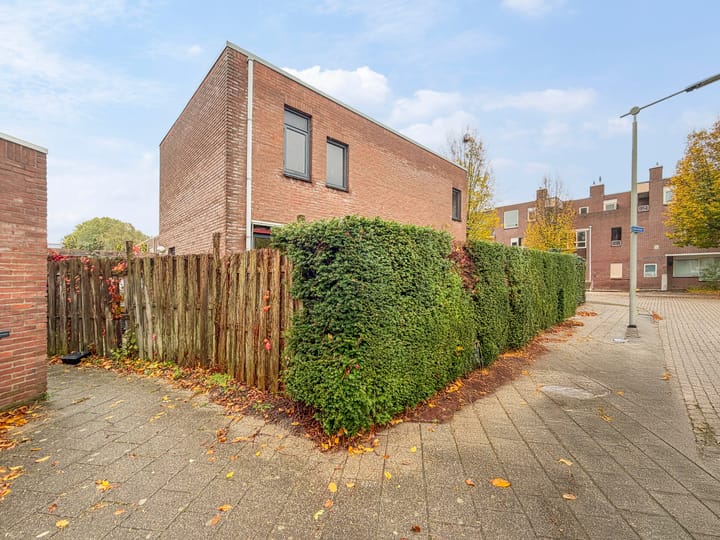 Foto 23 van Woudrichemstraat 26