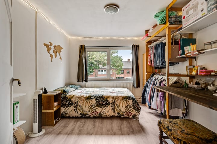 Photo 4 of Emmastraat 51