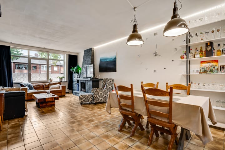 Photo 8 of Emmastraat 51