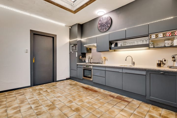 Photo 14 of Emmastraat 51