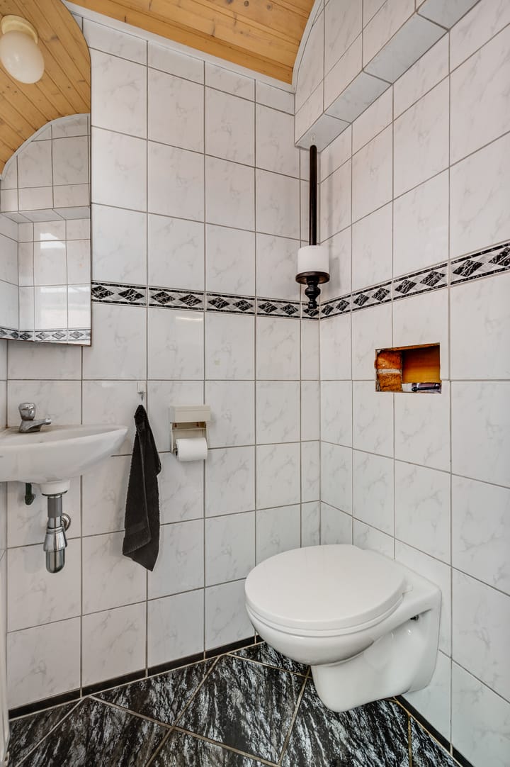 Photo 22 of Emmastraat 51