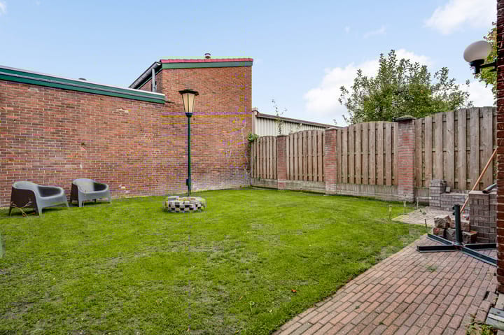 Photo 36 of Emmastraat 51