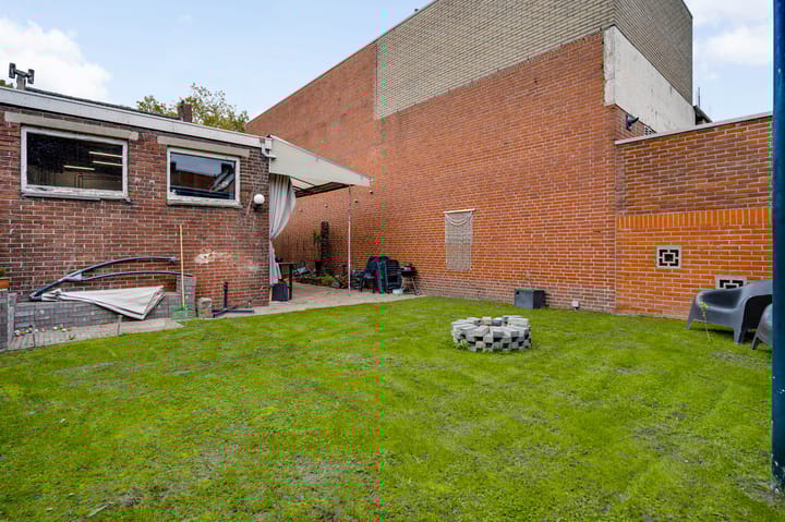 Photo 38 of Emmastraat 51