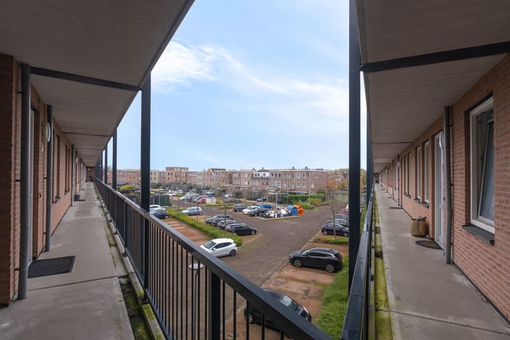 Photo 17 of Ganeshastraat 29