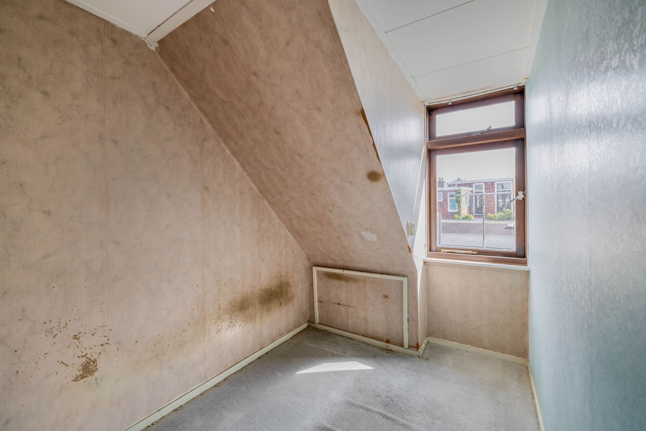 Photo 15 of De Ruijterstraat 42