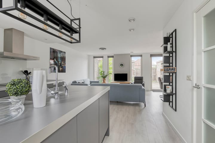 Photo 6 of Kruisweg 4