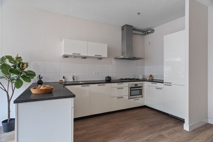 Photo 13 of Middenweg 17-2