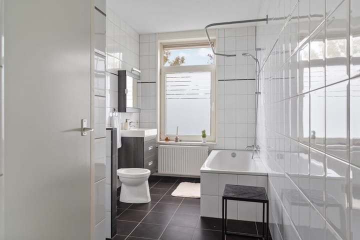 Photo 24 of Middenweg 17-2