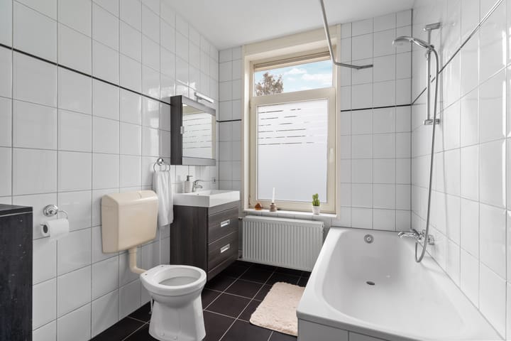 Photo 26 of Middenweg 17-2