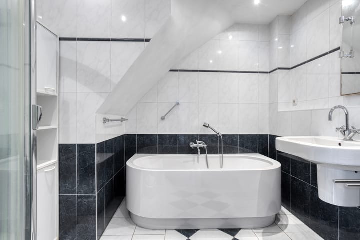 Photo 11 of Poelgeeststraat 1-A