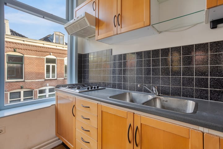 Photo 22 of Poelgeeststraat 1-A