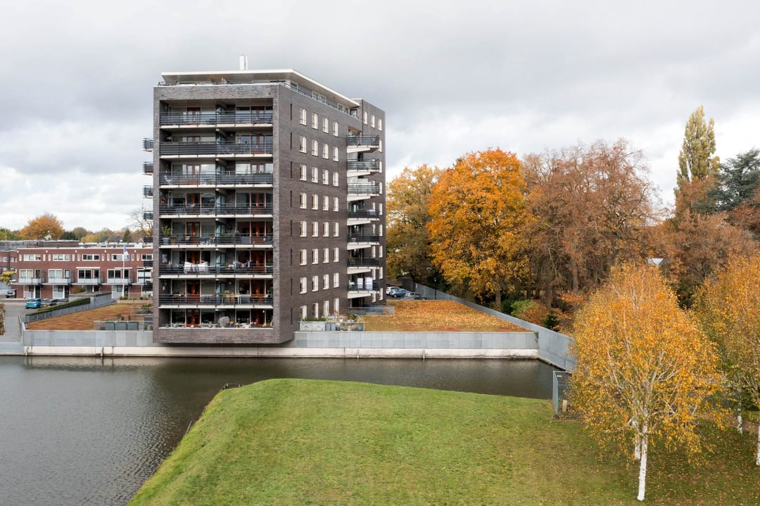 Photo 32 of Wessex 129