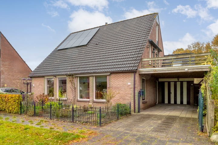 Photo 38 of Broeklaan 25