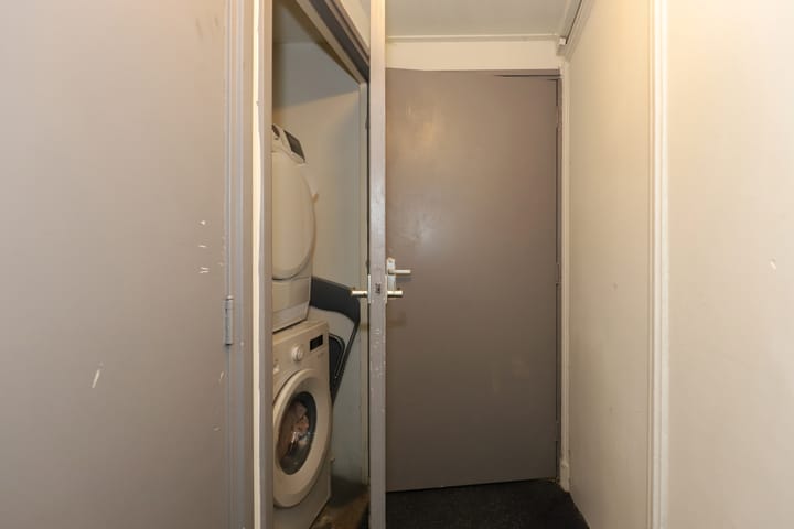 Photo 11 of St. Annastraat 21-A