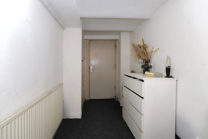 Photo 12 of St. Annastraat 21-A