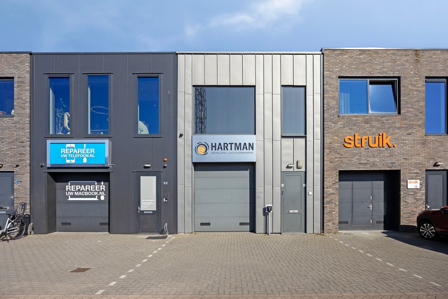 View photo 1 of Pieter Zeemanstraat 5