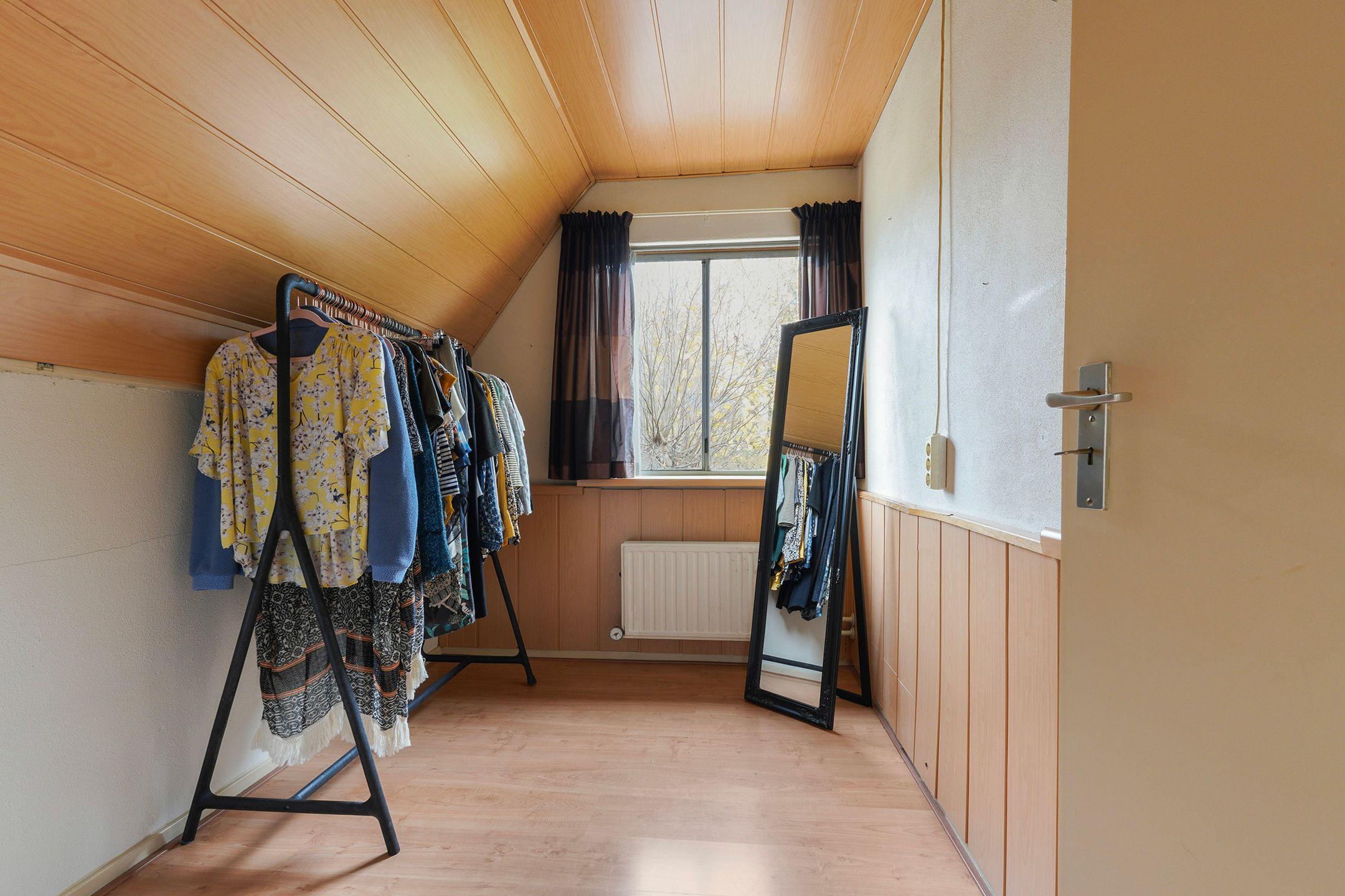 Photo 27 of Dintel 44