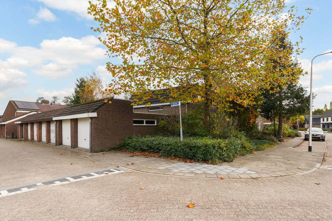 Photo 38 of Dintel 44