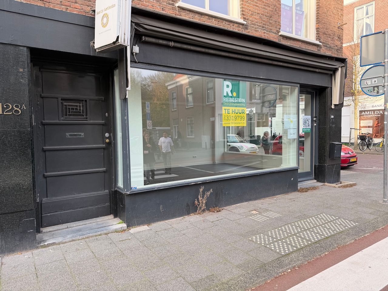 View photo 2 of Javastraat 128