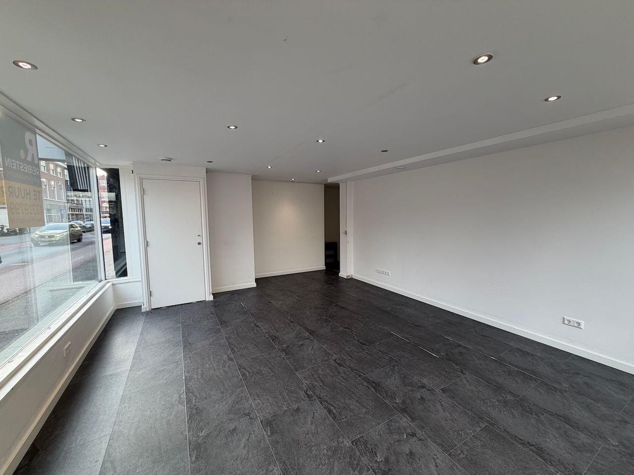 View photo 4 of Javastraat 128