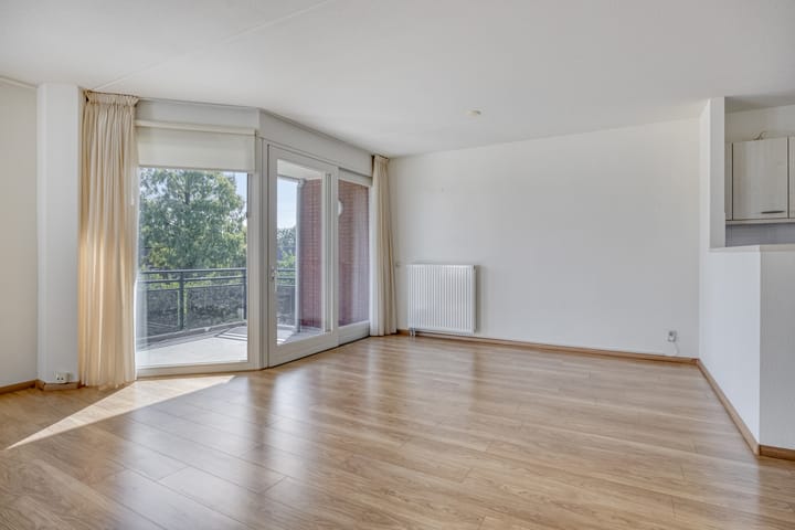 Foto 12 van Kamillelaan 75