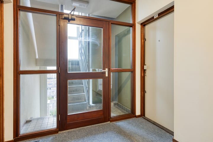 Photo 11 of Alexanderstraat 149