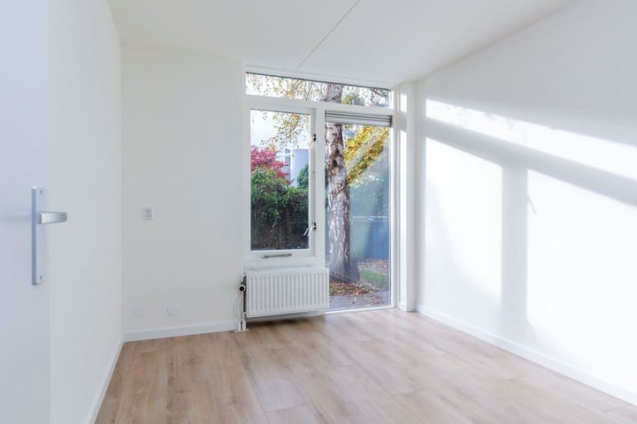 Foto 7 van James Stewartstraat 248