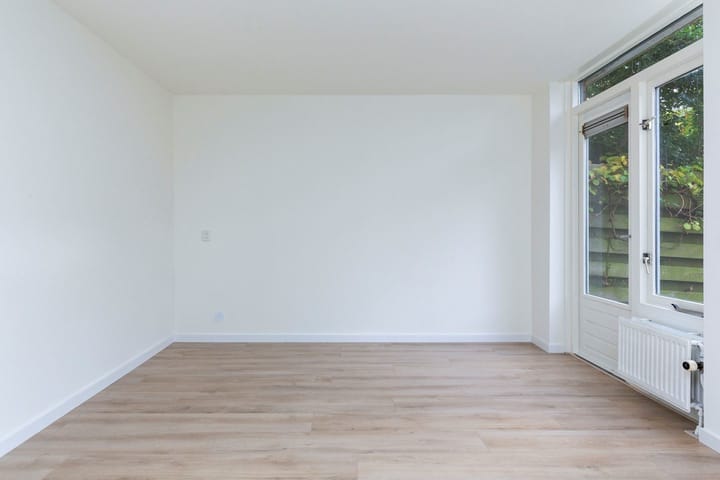 Foto 10 van James Stewartstraat 248