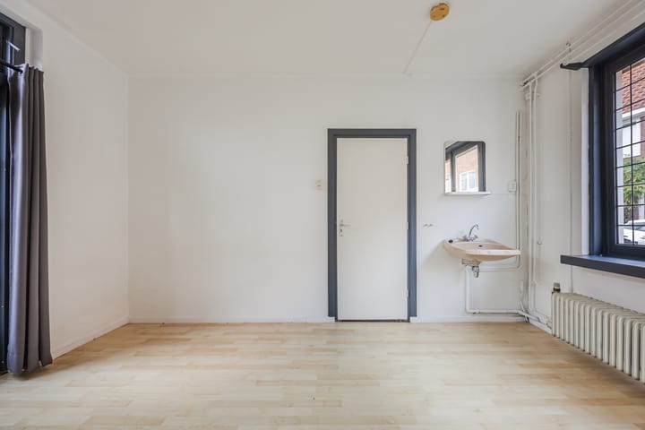 Photo 7 of Distelstraat 27