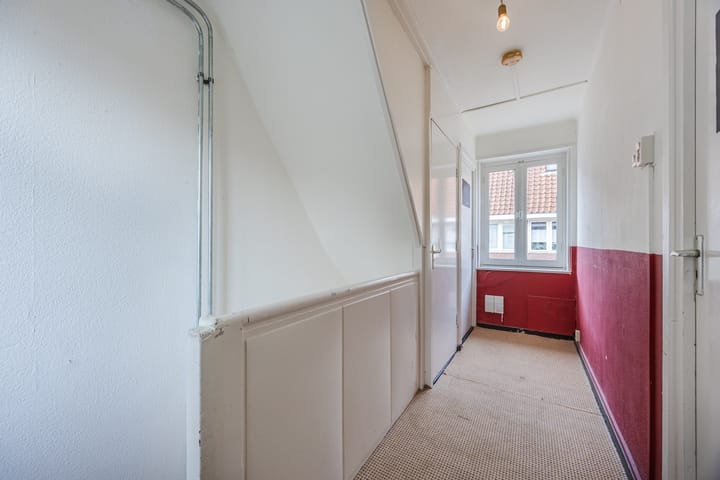 Photo 12 of Distelstraat 27