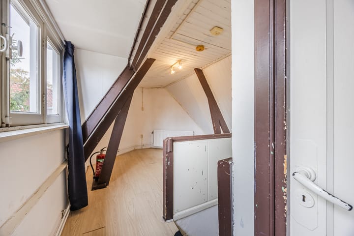 Photo 21 of Distelstraat 27