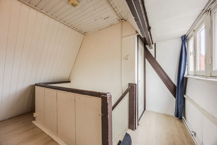 Photo 22 of Distelstraat 27