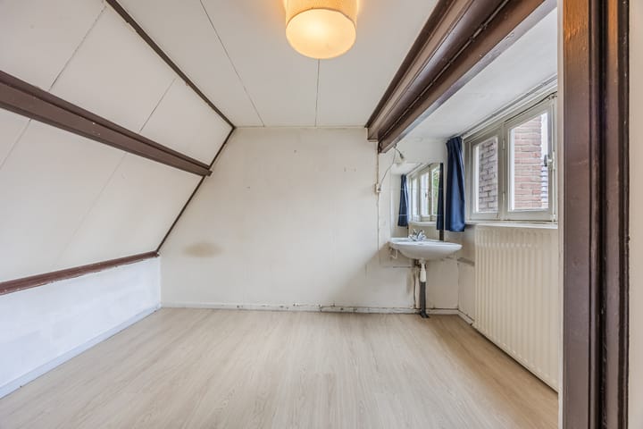 Photo 24 of Distelstraat 27