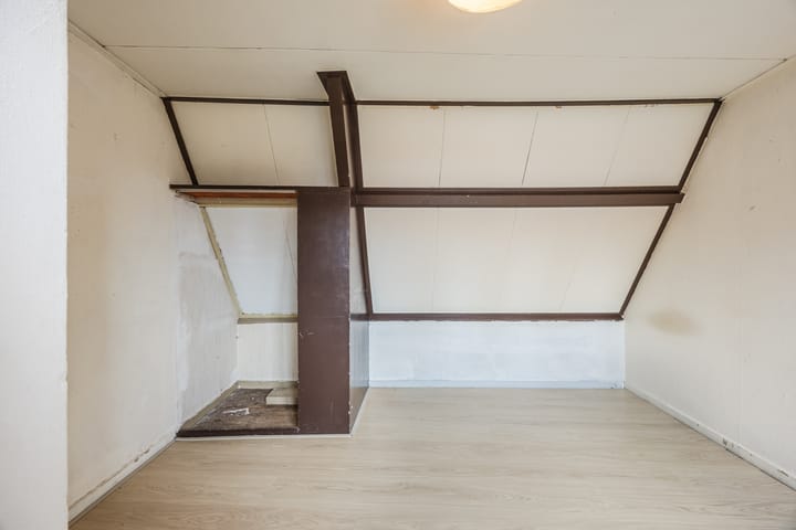 Photo 26 of Distelstraat 27