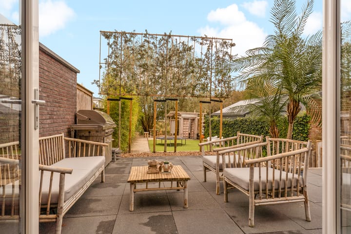 Photo 36 of Oosteinderweg 585