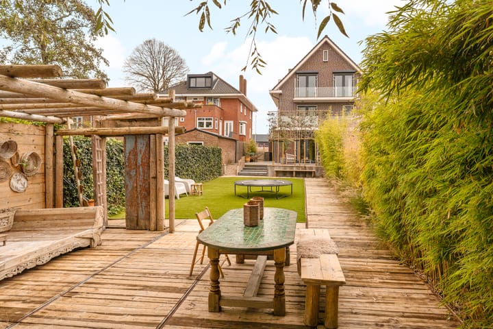 Photo 38 of Oosteinderweg 585