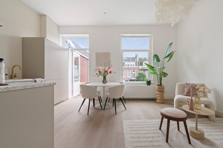 Foto 1 van Linschotenstraat 4-A