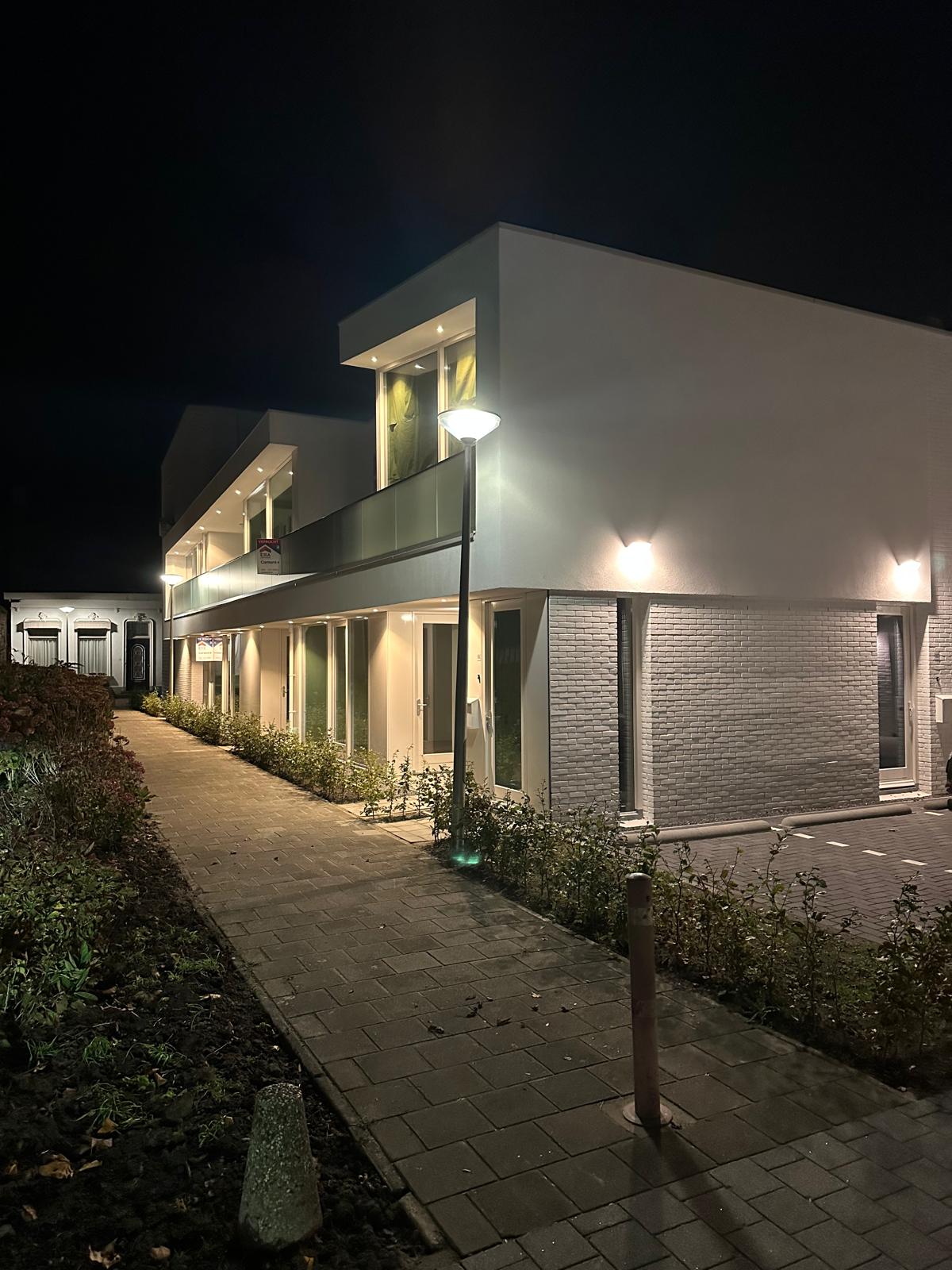 Foto 40 van Roosendaalsestraat 18-F