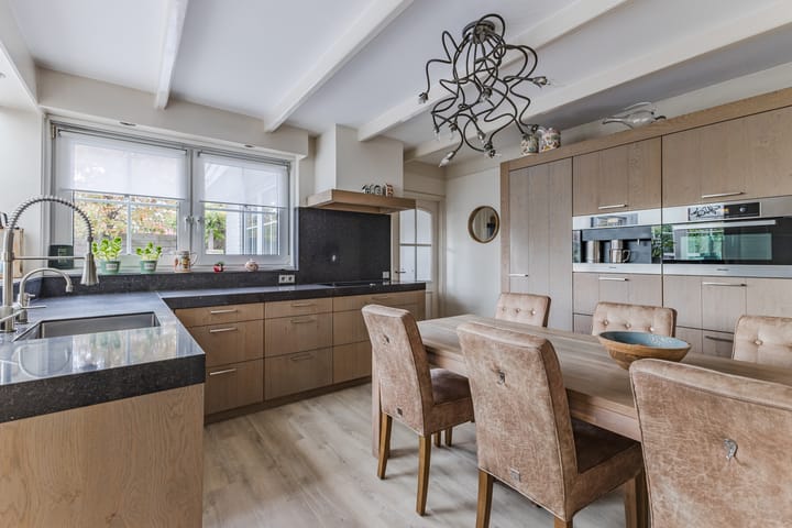 Photo 21 of Jaguar 15