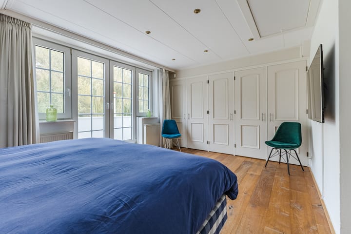 Photo 34 of Jaguar 15