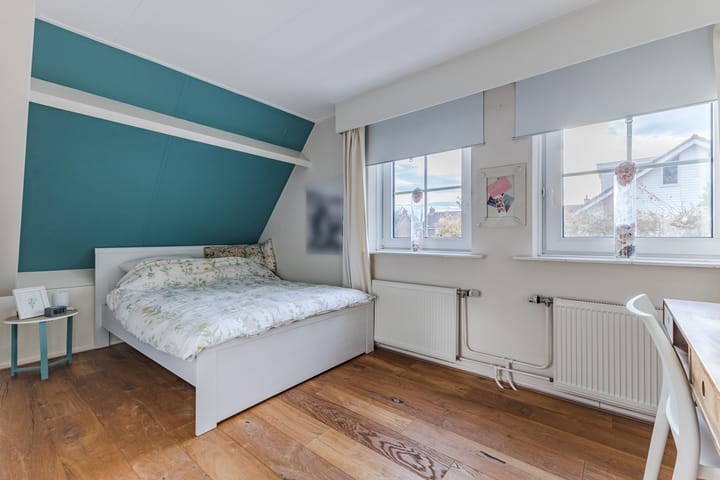 Photo 40 of Jaguar 15