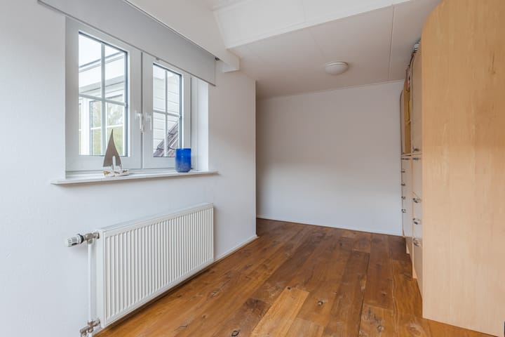 Photo 44 of Jaguar 15