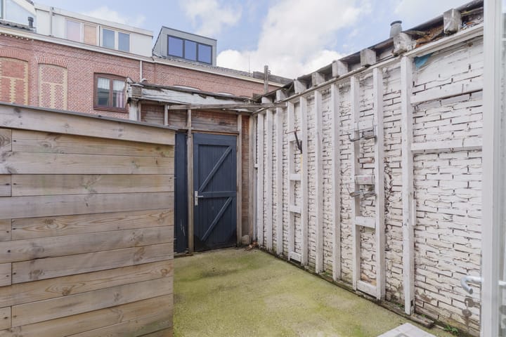 Photo 10 of Van Renswoudestraat 34