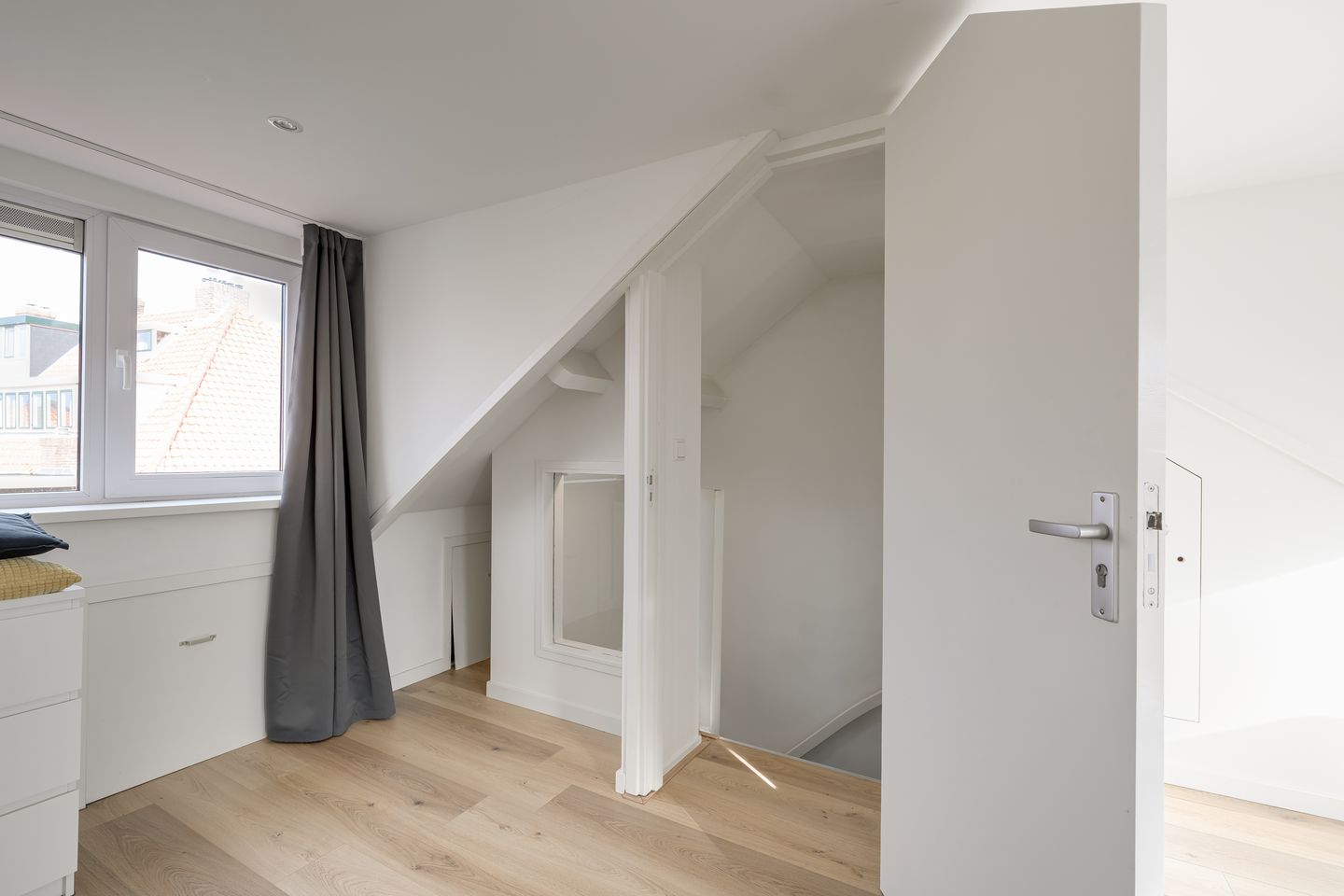 Photo 20 of Hugo de Vriesstraat 57-B