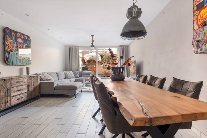 Photo 2 of Ouddorpsestraat 11